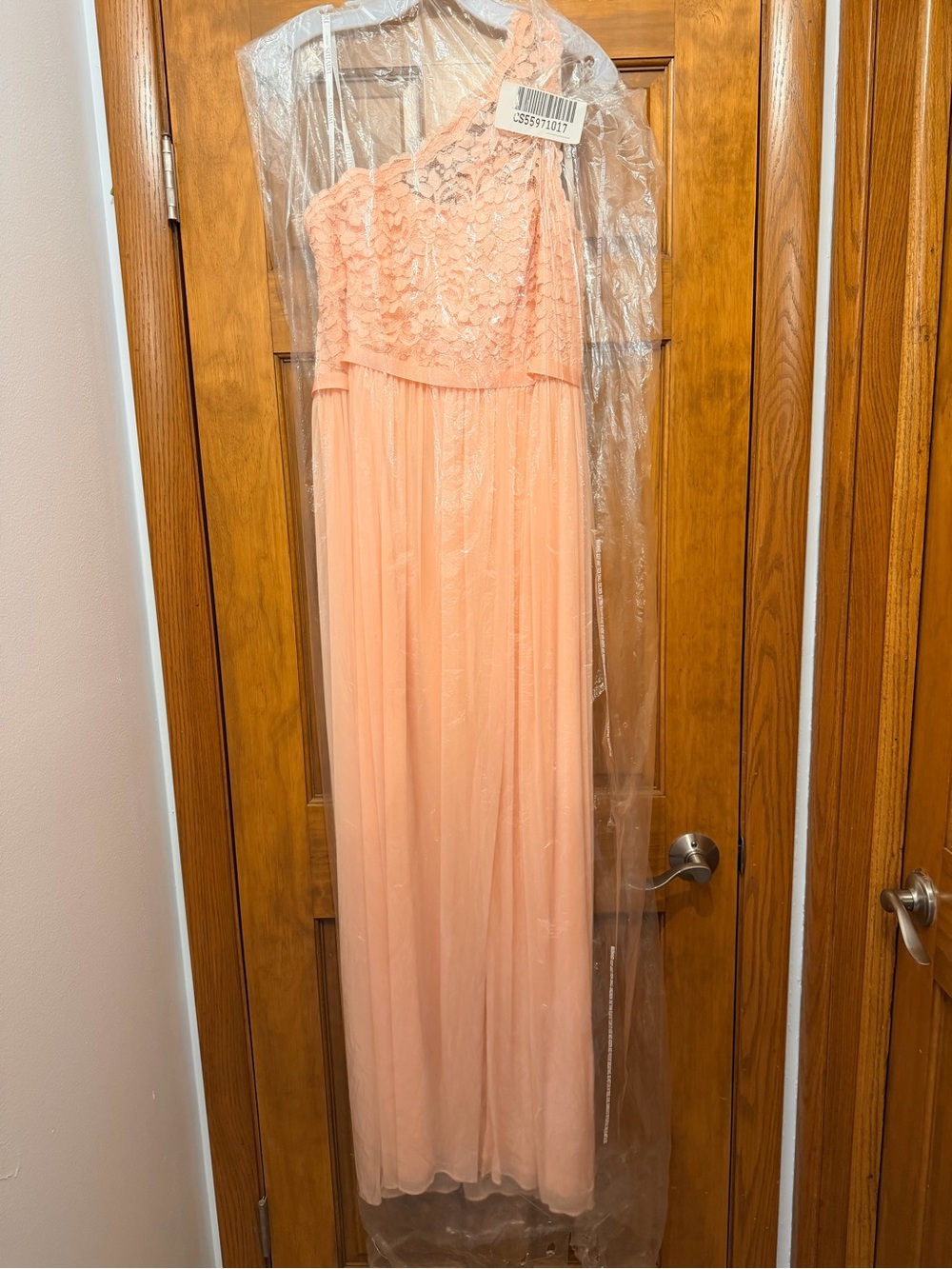 David’s Bridal One Shoulder Long Dress in Bellini sz 10